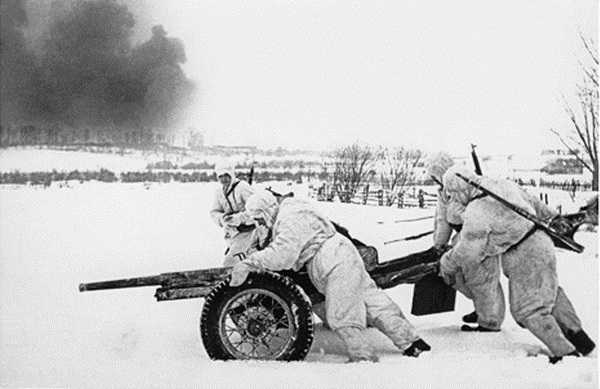 На какое ближайшее расстояние подошли немцы к москве в 1941