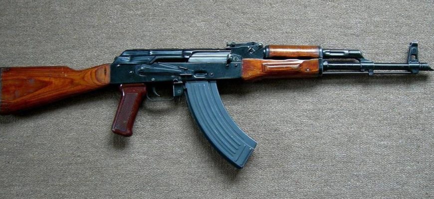 A reçu Калаш и Калашников, Михаил Тимофеевич